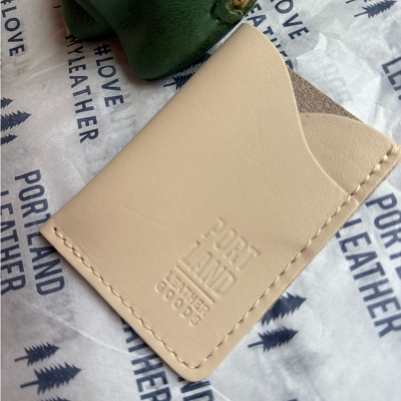 Portland Leather Cowboy Mint Fortune Cookie Pouch & Cardholder - Picture 4 of 6